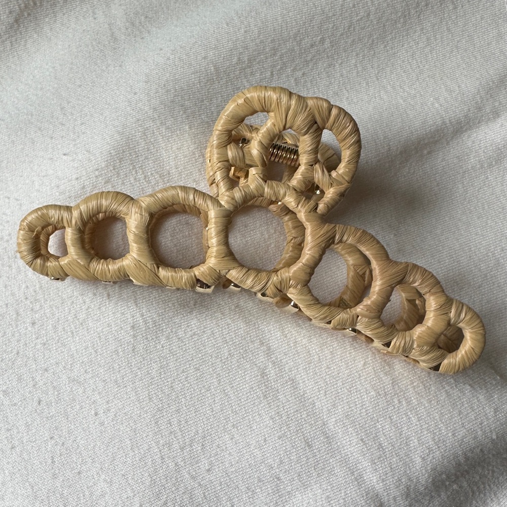 NWOT Madewell Rattan Claw Hair Clip